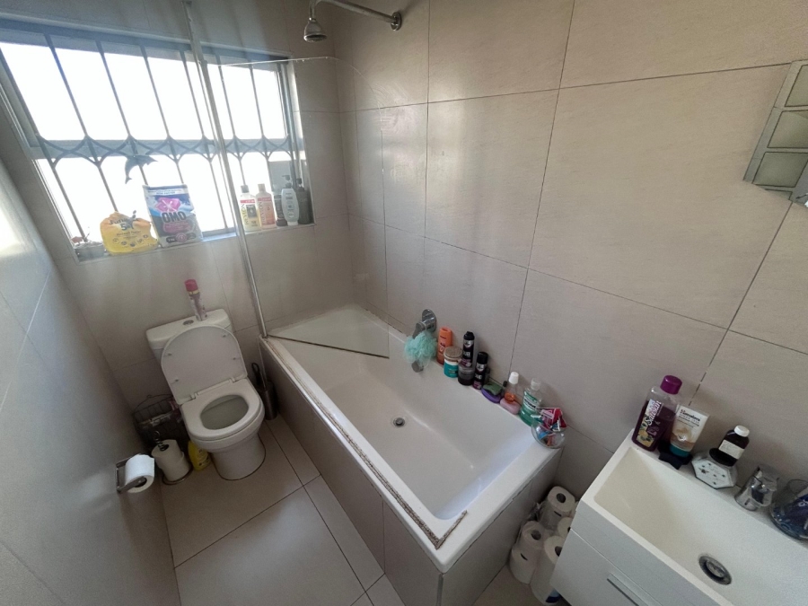 2 Bedroom Property for Sale in Plumstead Western Cape